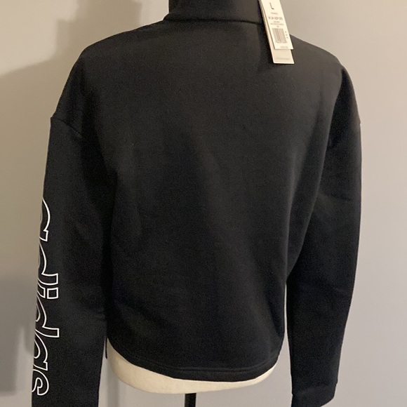 ✨NWT✨ Adidas Crop - Picture 7 of 10